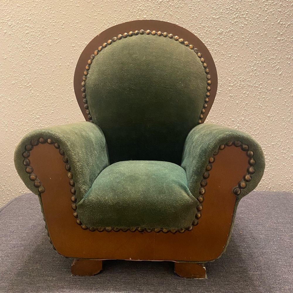 Vintage American Heirloom Collection “Doll Chair”